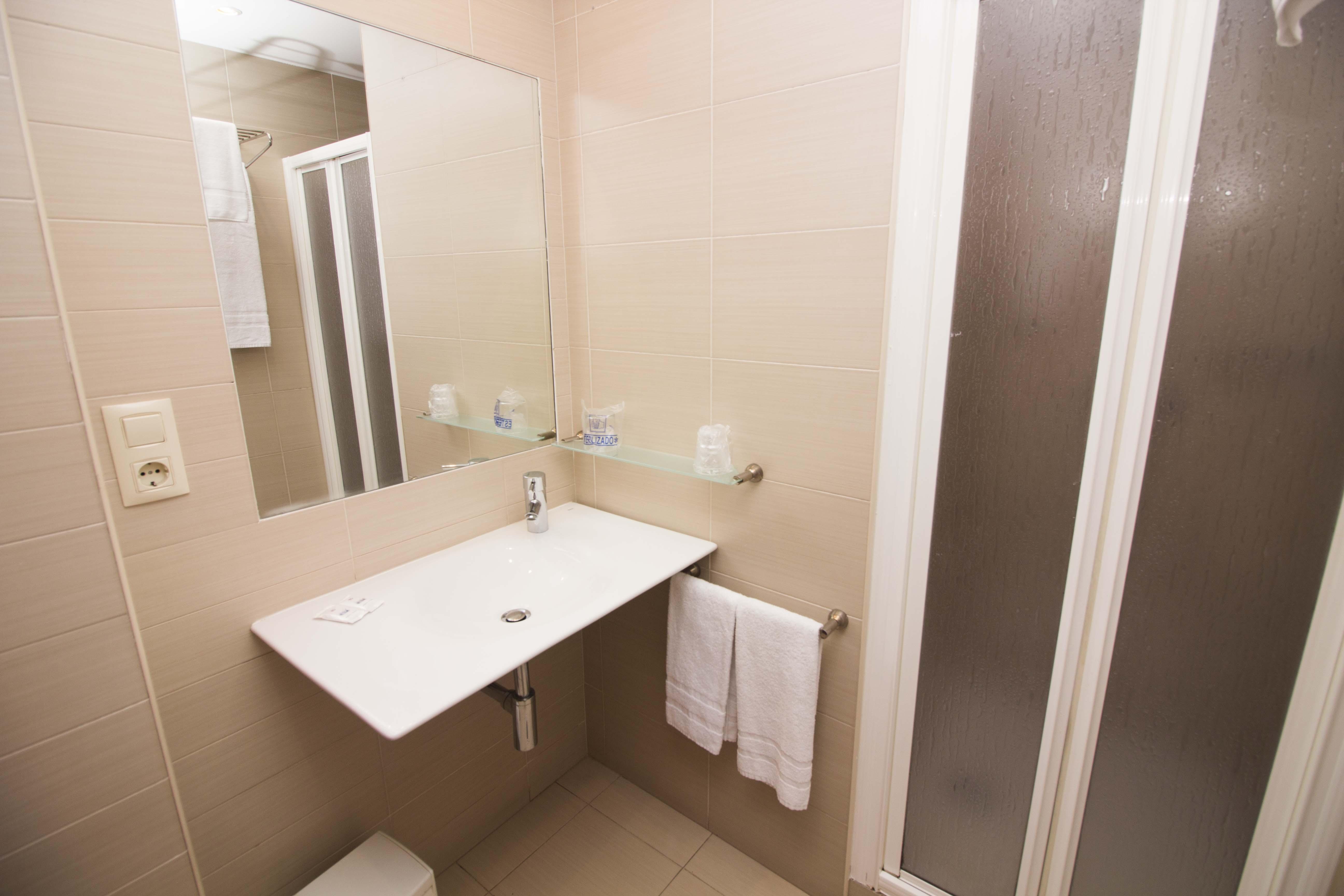 Hotel Vilagarcia บิลาการ์เซีย เด อาโรว์ซา ภายนอก รูปภาพ