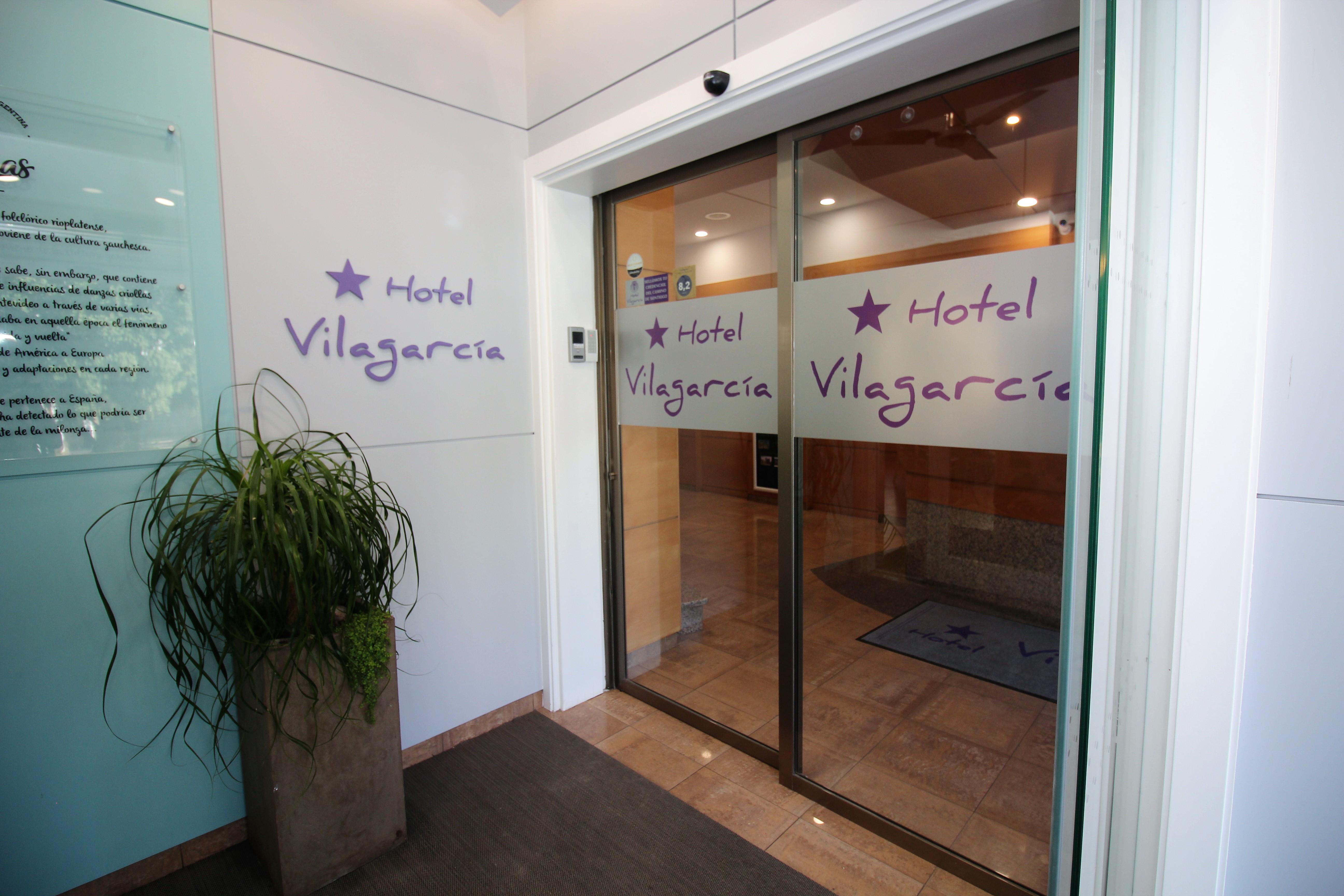 Hotel Vilagarcia บิลาการ์เซีย เด อาโรว์ซา ภายนอก รูปภาพ
