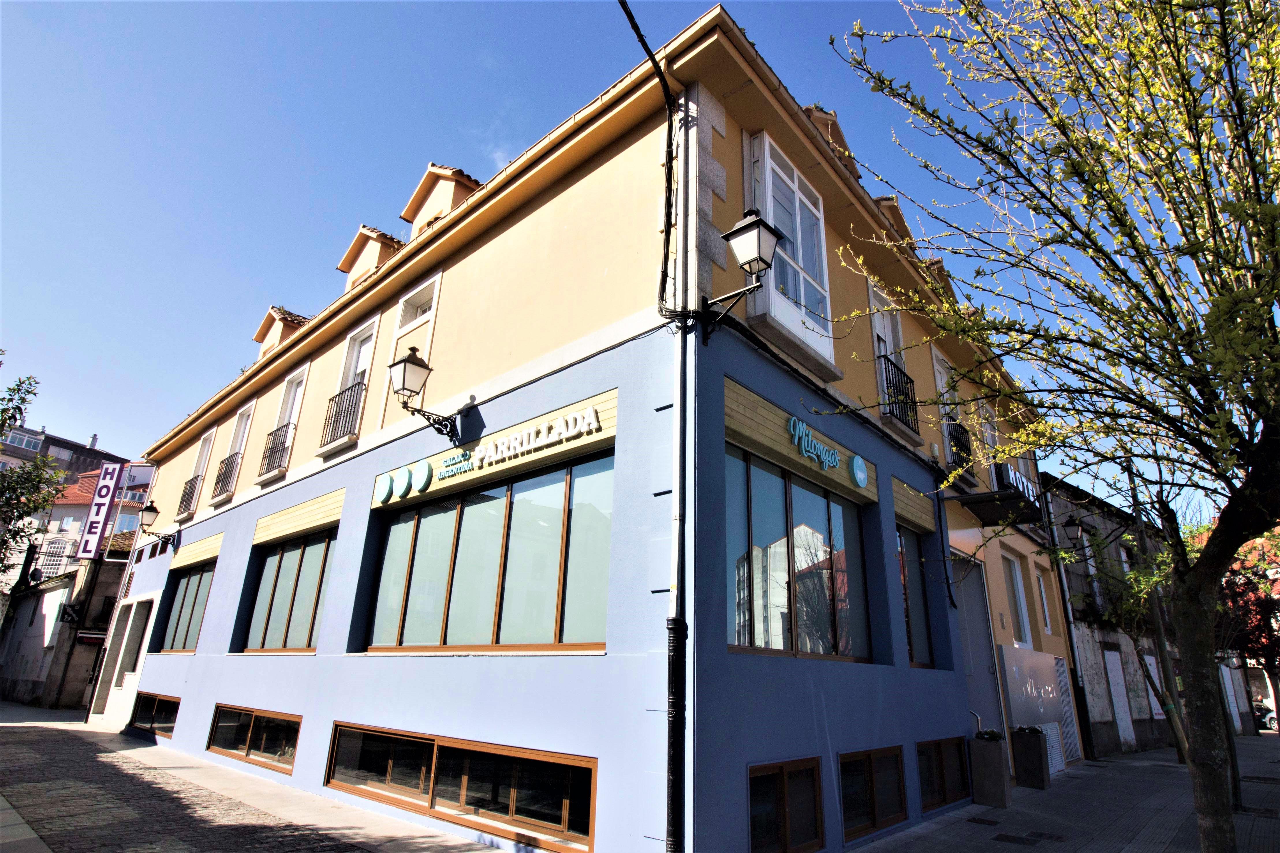 Hotel Vilagarcia บิลาการ์เซีย เด อาโรว์ซา ภายนอก รูปภาพ